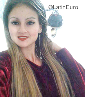 Date this passionate Colombia girl Alexandra from Bucaramanga CO25486