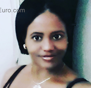 Date this gorgeous Cuba girl Maria Teresa from San José De Las Lajas CU571