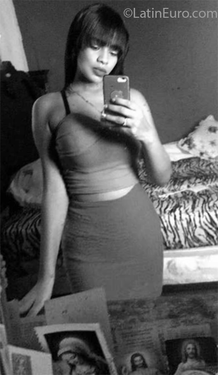 Date this beautiful Dominican Republic girl Indana from Puerto Plata DO35212