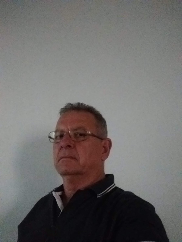 Date this voluptuous United States man Jorge from Poços De Caldas US20097