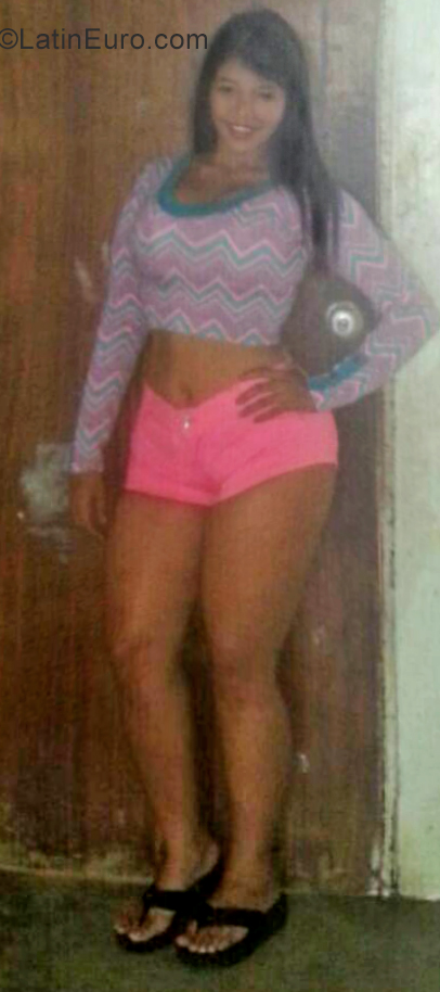 Date this sultry Venezuela girl Karla from Barquisimeto VE2531