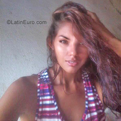 Date this pretty Colombia girl Arlene from Santa Marta CO25735