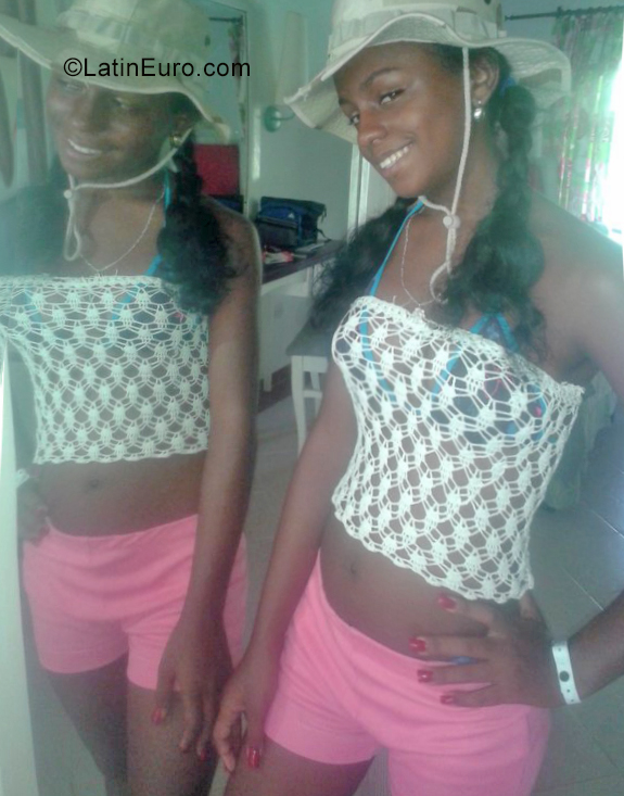 Date this athletic Cuba girl Laura from Santiago De Cuba CU550