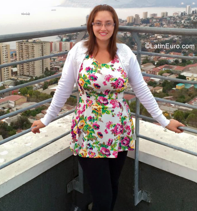 Date this charming Chile girl Garella from Valparaiso CL140