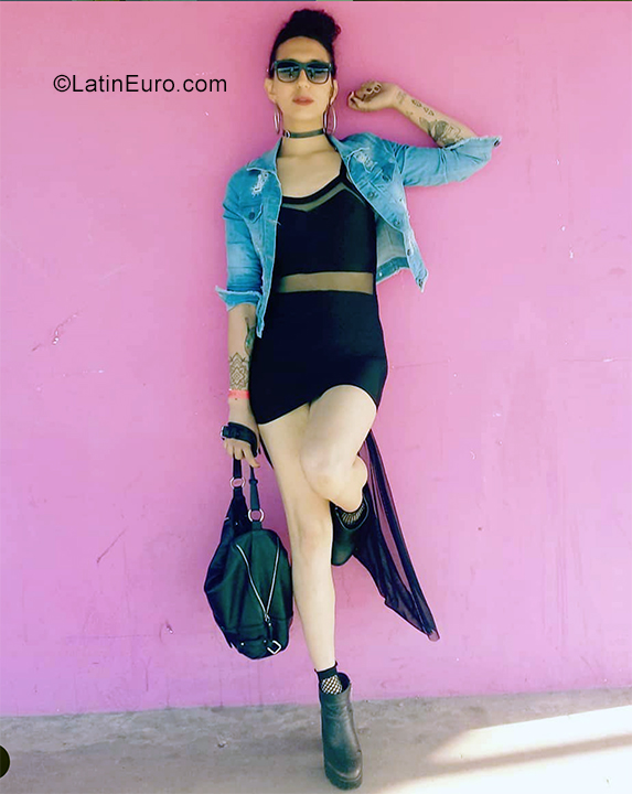 Date this hard body Argentina girl Gala from Buenos Aires AR207