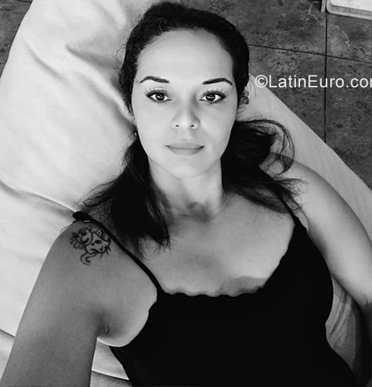 Date this foxy Brazil girl Claudia from Sao Paulo BR10877