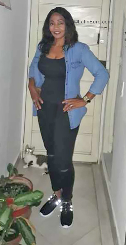 Date this delightful Colombia girl Maria Estefana from Medellin CO25833