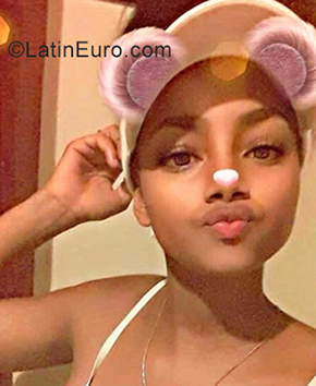 Date this gorgeous Dominican Republic girl Nayali from La Vega DO35587