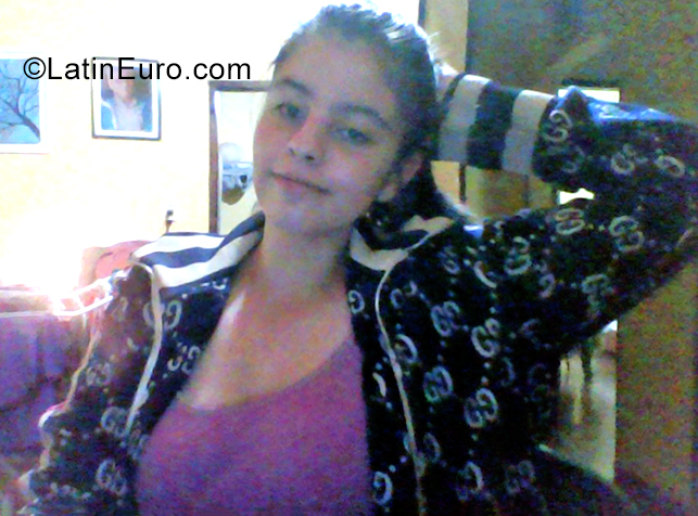 Date this funny Paraguay girl Brisa from Ca r apegua PY24