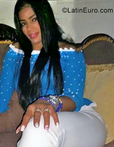 Date this passionate Dominican Republic girl Haydee from Santiago DO35639