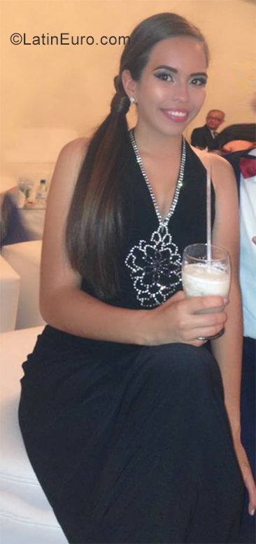 Date this exotic Venezuela girl Veruchkia from Barquisimeto VE2662