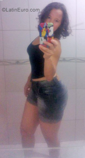 Date this passionate Brazil girl ALEXIA from Campos Dos Goytacazes BR10899