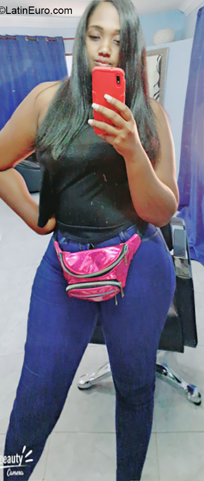 Date this cute Dominican Republic girl Miguela from Santo Domingo DO35726