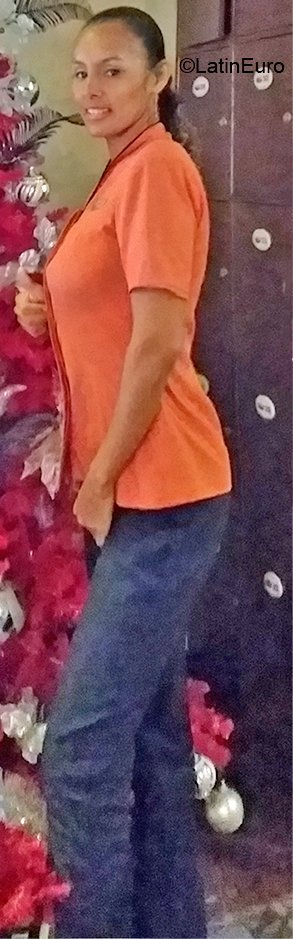 Date this hot Venezuela girl Yanet from Caracas VE2614