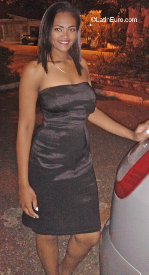 Date this nice looking Colombia girl Yexily from Bogota CO25915