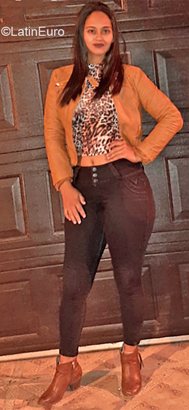 Date this fun Costa Rica girl Amanda from Heredia CR374