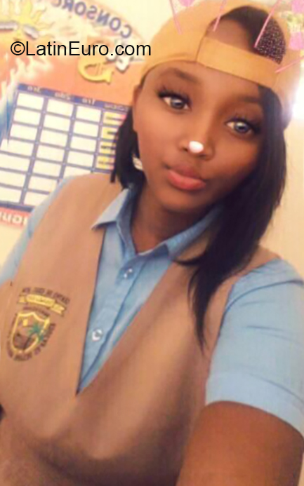 Date this cute Dominican Republic girl Ana lidia from Juan Dolio DO35809