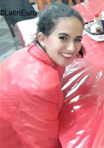 Date this foxy Brazil girl Daniela from Campos do Jordao BR10981