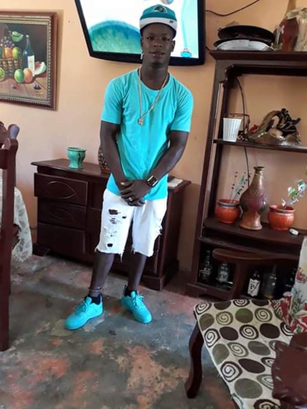 Date this passionate France man Starling from Guyana FR292