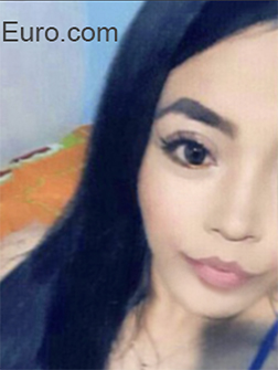 Date this happy Colombia girl Maria from Cali CO26002