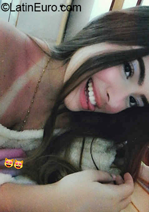 Date this hot Venezuela girl Francy from Lara VE3066