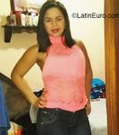 fun Colombia girl Desireth from Medellin CO26055