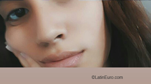 Date this sultry Argentina girl April from San Juan AR237