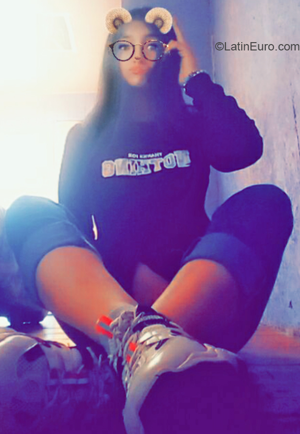 Date this attractive Chile girl Catalina from Maullin CL145