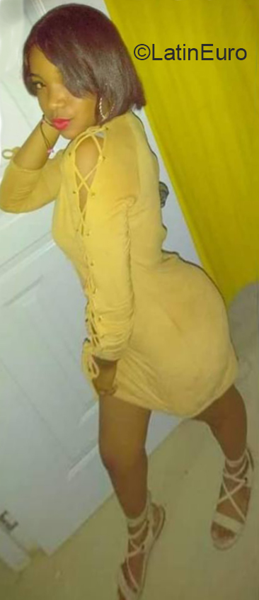 Date this young Dominican Republic girl Haidy from Santo Domingo DO36222