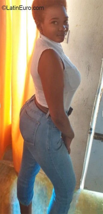 Date this hot Dominican Republic girl Kate from Santo Domingo DO36281