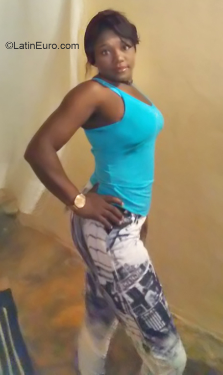 Date this gorgeous Dominican Republic girl Alejandra from Santo Domingo DO36295