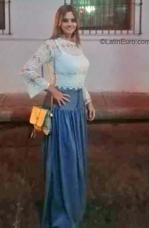 Date this stunning Colombia girl Monica from Cucuta CO27056