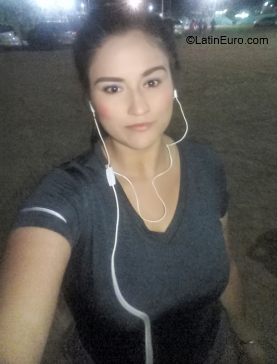 Date this passionate Colombia girl Isabel from Neiva CO26307