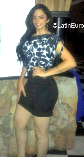 Date this passionate Venezuela girl Yurany from San Cristobal DO36630