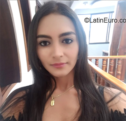 Date this hot Colombia girl L. from Popayan CO26362