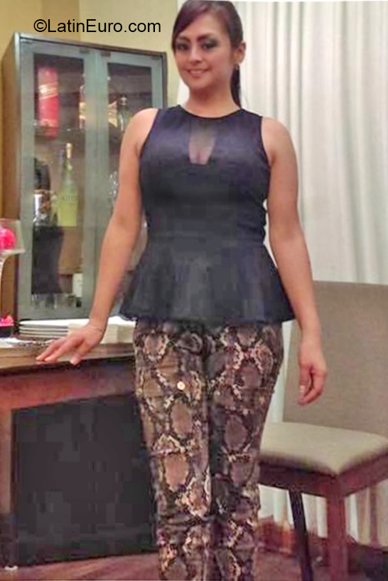 Date this sensual Peru girl Jessica from Lima PE1468