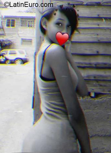 Date this georgeous Dominican Republic girl Mela from San Francisco de Macoris DO36926