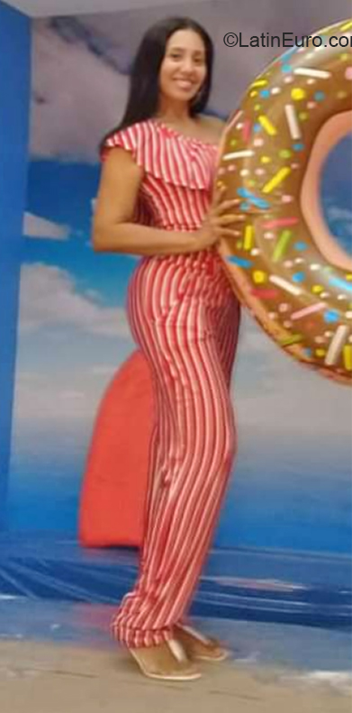 Date this lovely Brazil girl Fabi from Belem BR10993