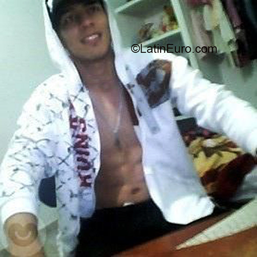 Date this athletic Venezuela man Jose from Caracas VE2862