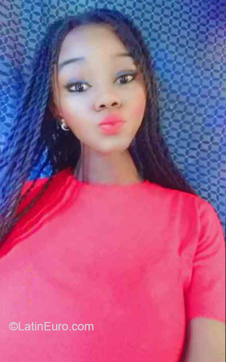 Date this hard body Dominican Republic girl Maria from Santiago DO36954