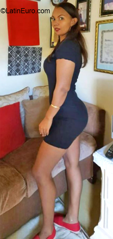 Date this good-looking Dominican Republic girl Miguelina from Puerto Plata DO36965