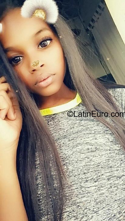 Date this cute Dominican Republic girl Keicha from Hato Mayor DO37028