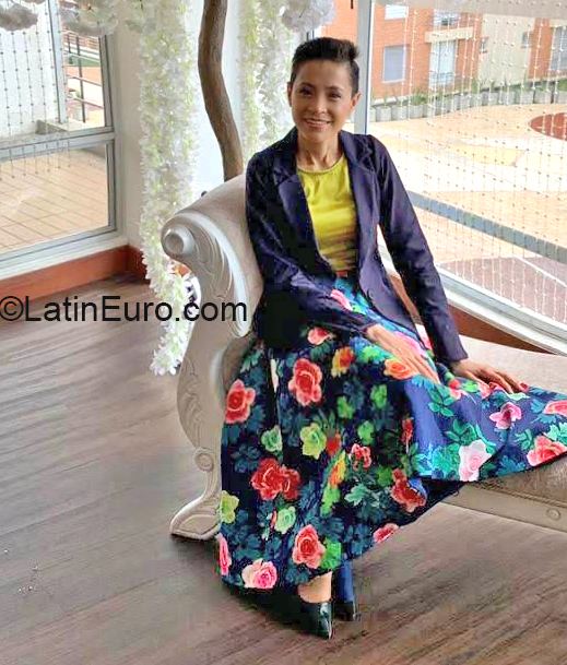 Date this passionate Colombia girl Yamexi from Bogota CO26545