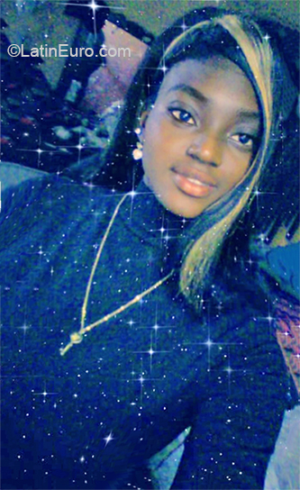 Date this charming Dominican Republic girl Yohanna from Barahona DO37072