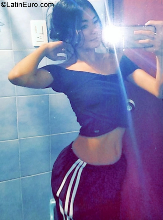 Date this delightful Colombia girl Juliana from Pereira CO26580