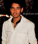 stunning Brazil man Rey from New Delhi IN372