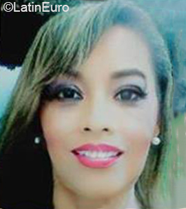 Date this attractive Colombia girl Maria Claudia from Monteria CO26785