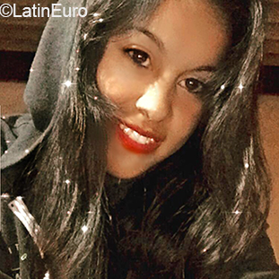 Date this voluptuous Argentina girl Dai from Buenos Aires AR335