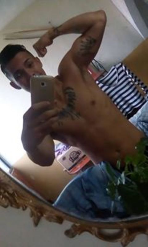 Date this charming Venezuela man YEIISON from Barinas VE2993
