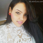 attractive Dominican Republic girl Siena from Santo Domingo DO37449